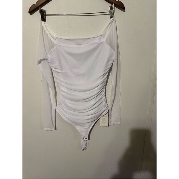 Brand New Pink M Style Women's Small White One Piece Bodysuit Long Sleeve Shape - Picture 1 of 5